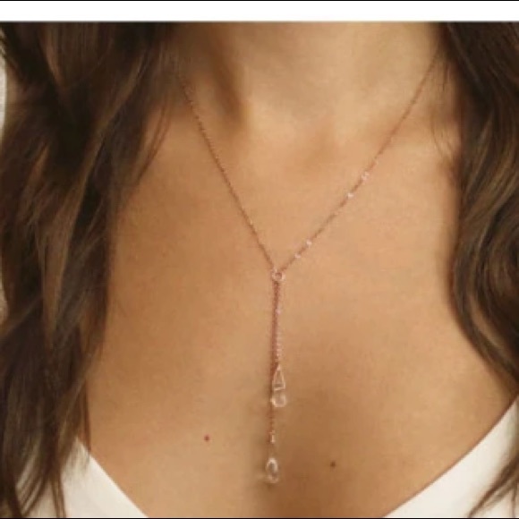 FREE NECKLACE WITH EVERY PURCHASE - Picture 3 of 8